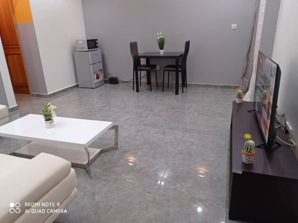 Hotel Appart B4U 야운데 외부 사진